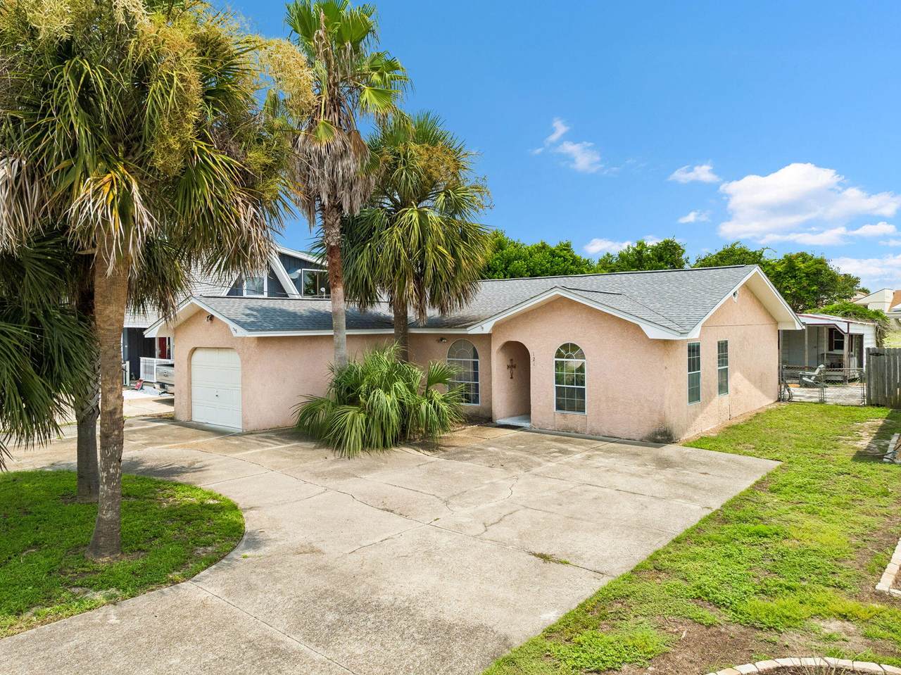 121 Cobb Road - Photo 1