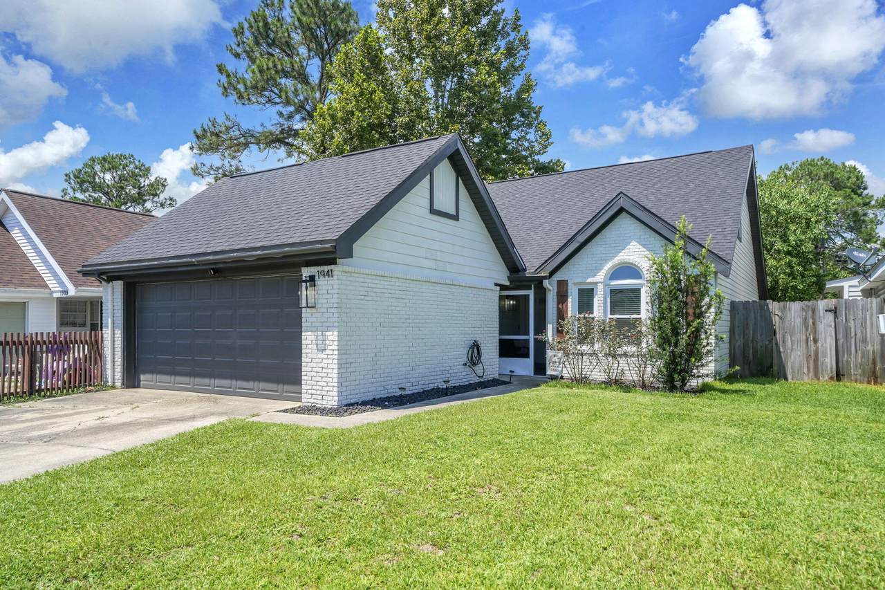 1941 Patrician Way - Photo 1