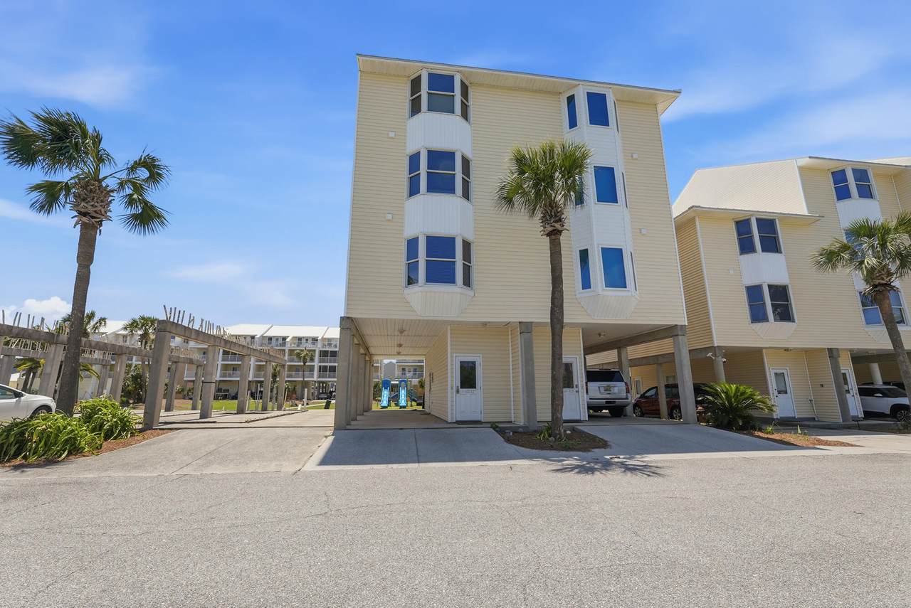 622 Sea Cliff Drive - Photo 1