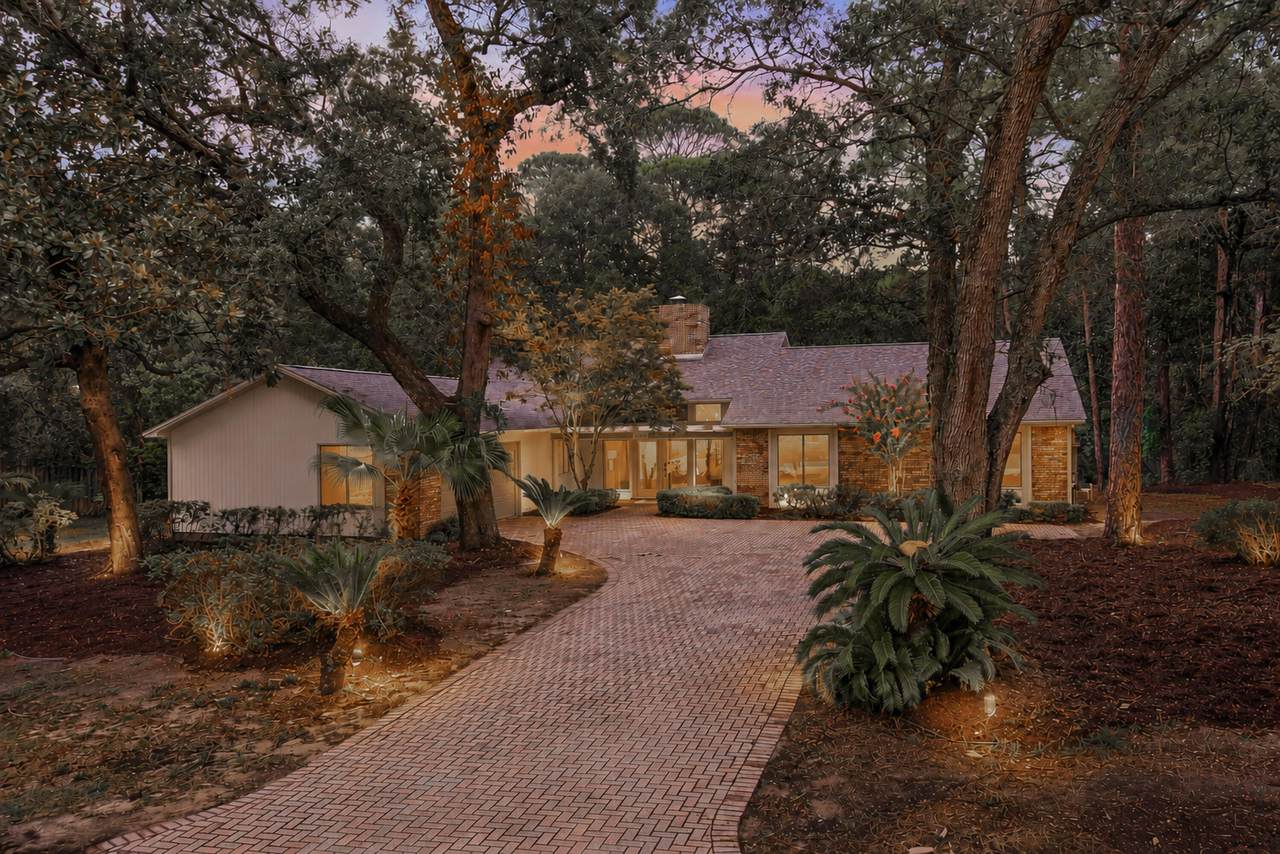 1307 Windward Circle - Photo 1