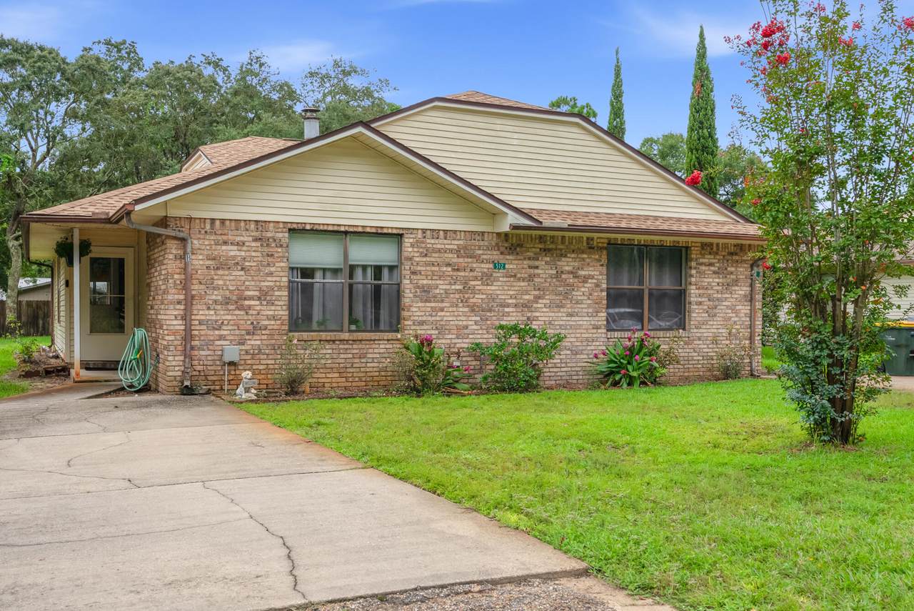 512 Parkview Road - Photo 1