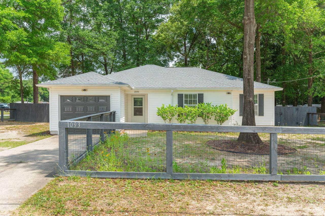 1093 Farmer Street - Photo 1