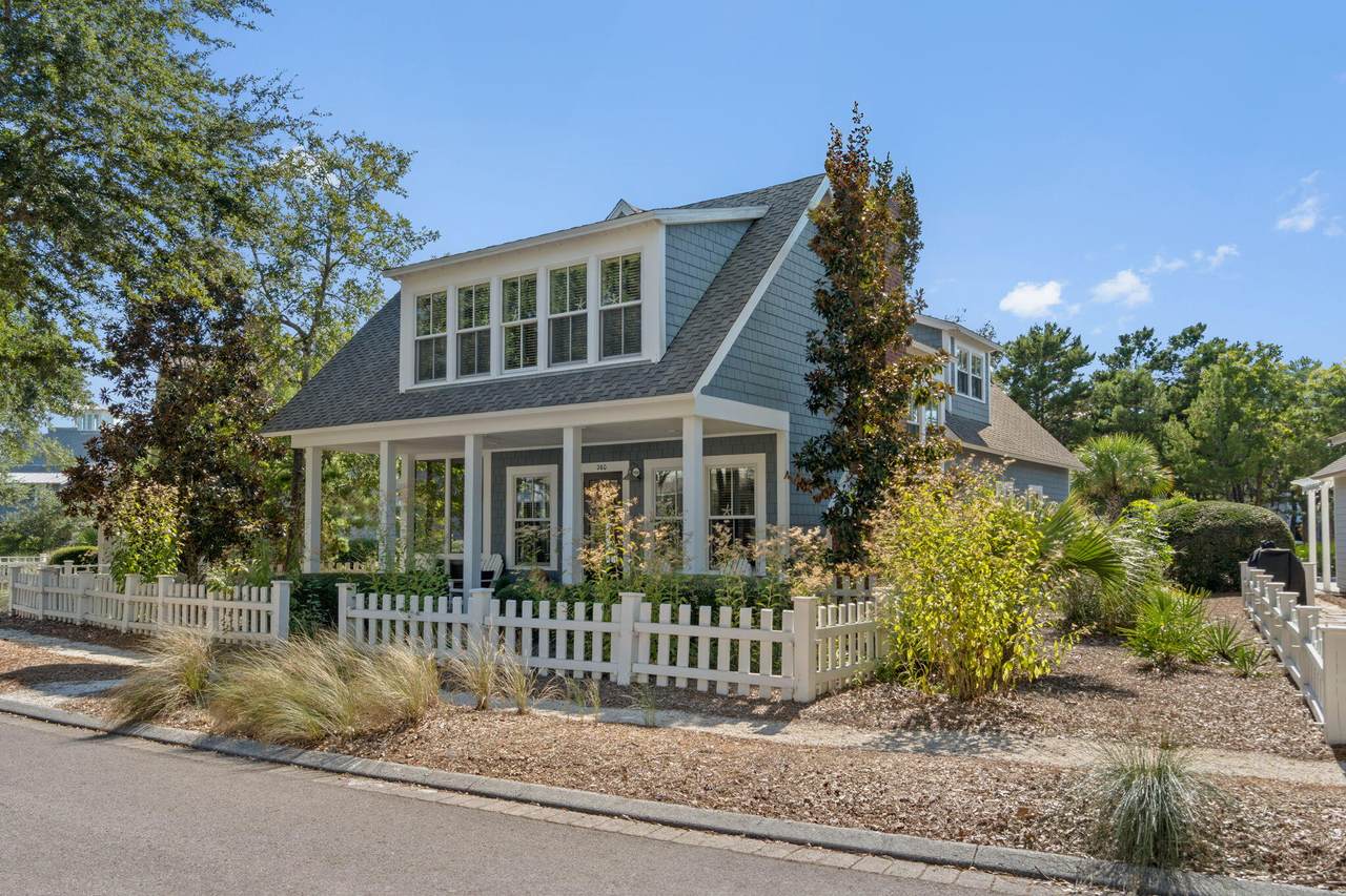 260 Salt Box Lane - Photo 1