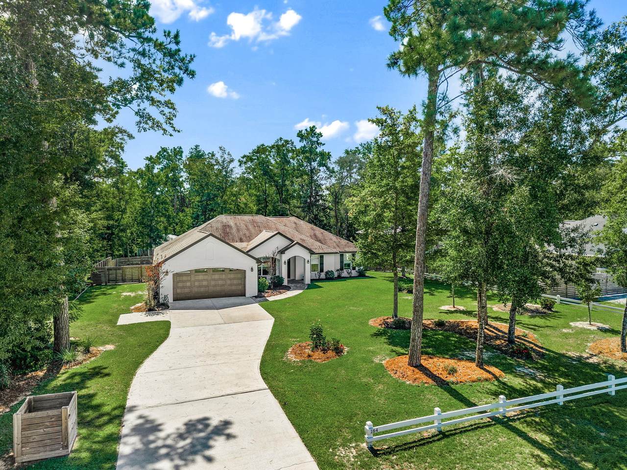 184 Magnolia Drive - Photo 1