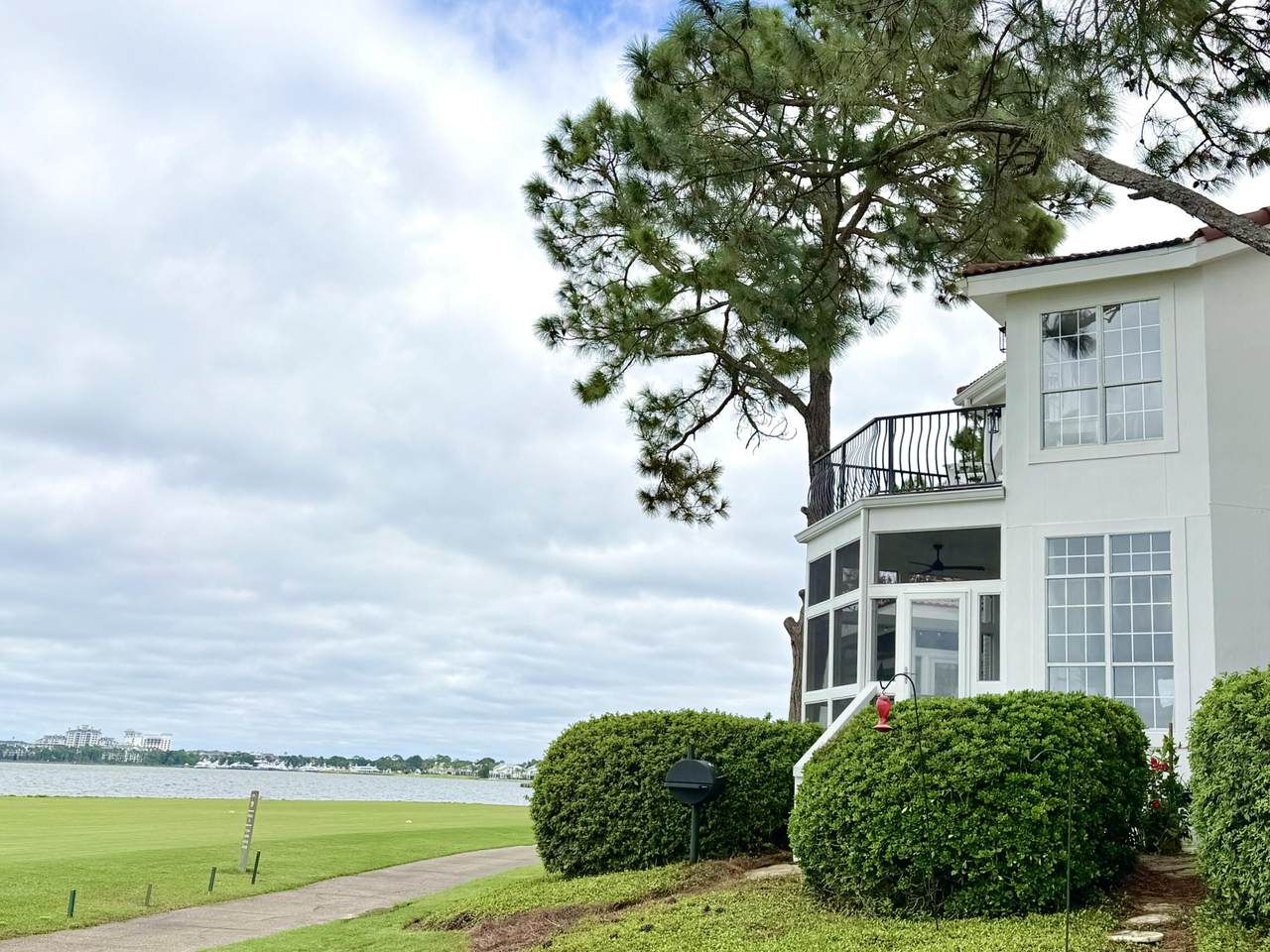 32 Vantage Point - Photo 1