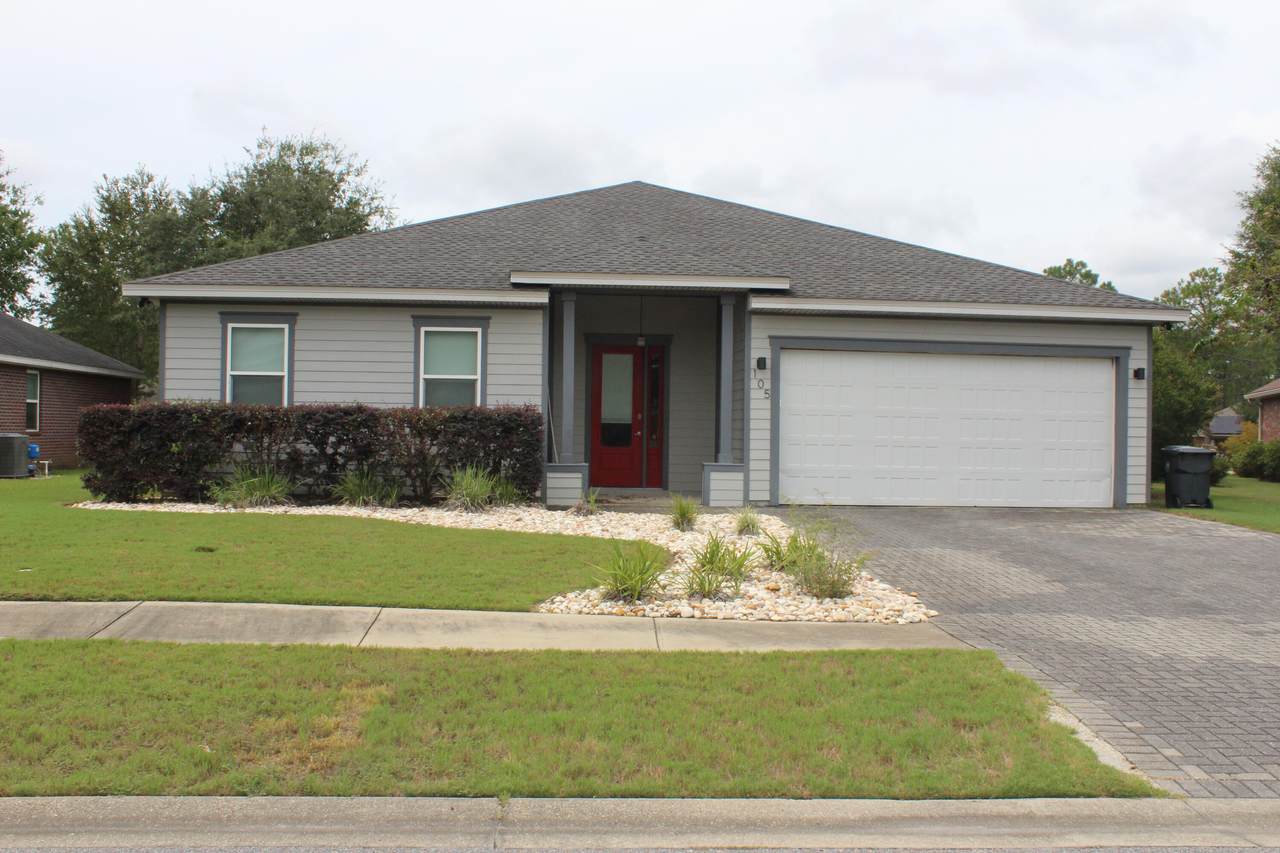 105 Amadeus Avenue - Photo 1
