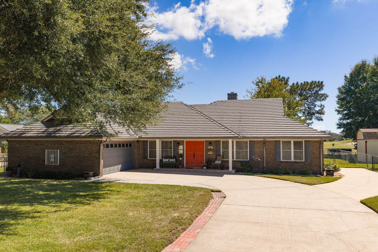 136 Country Club Road - Photo 1