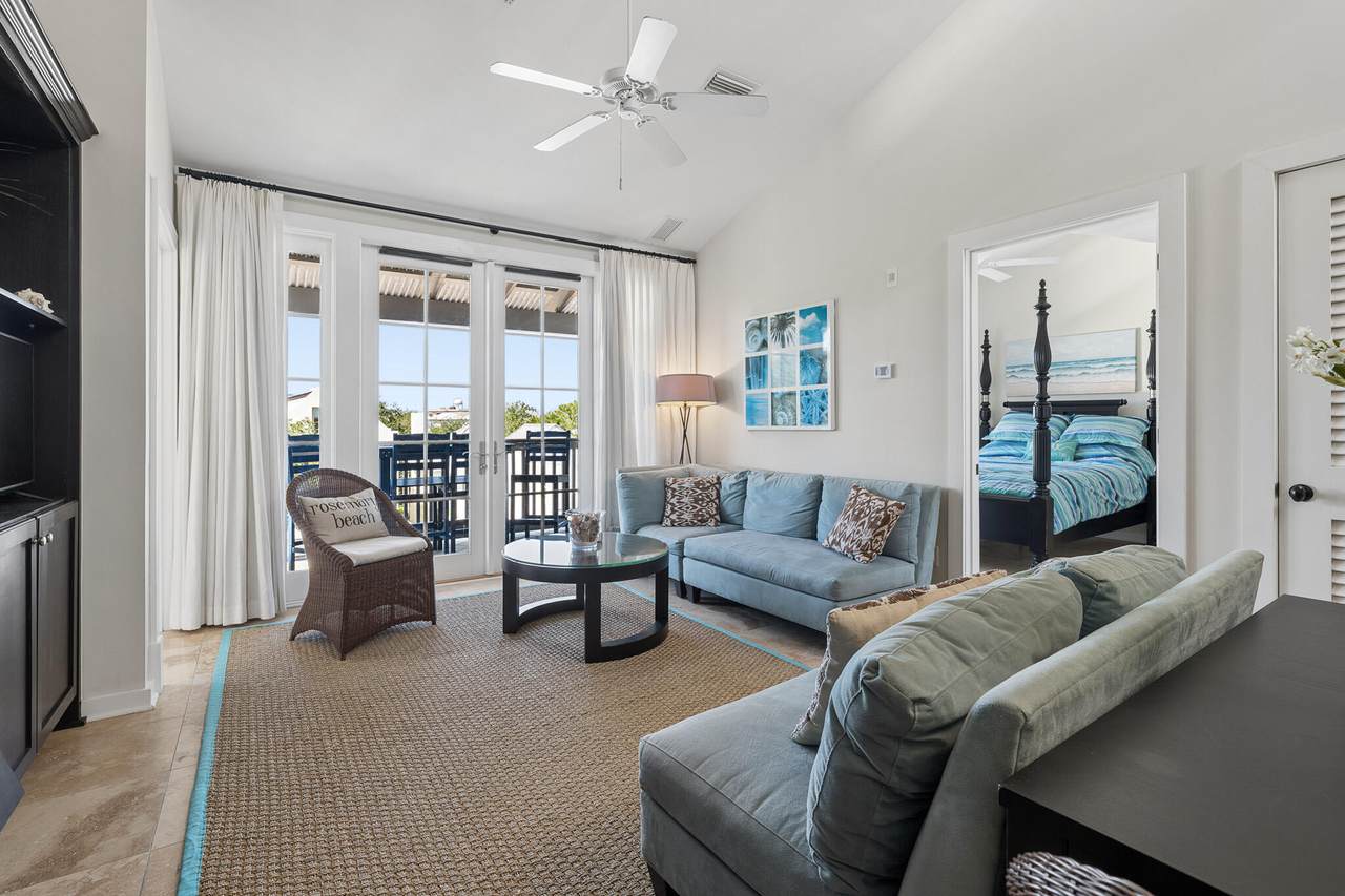 104 Barrett Square - Photo 1