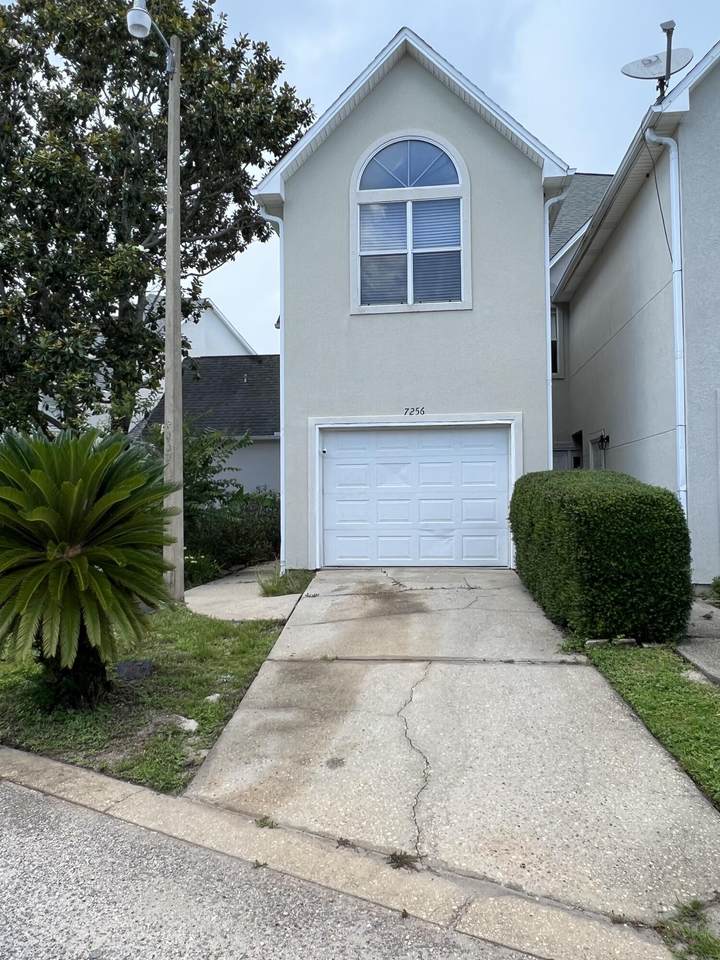 7256 Grimm's Landing - Photo 1