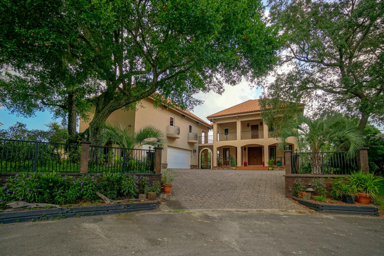 781 Blvd Of The Champions - Photo 1