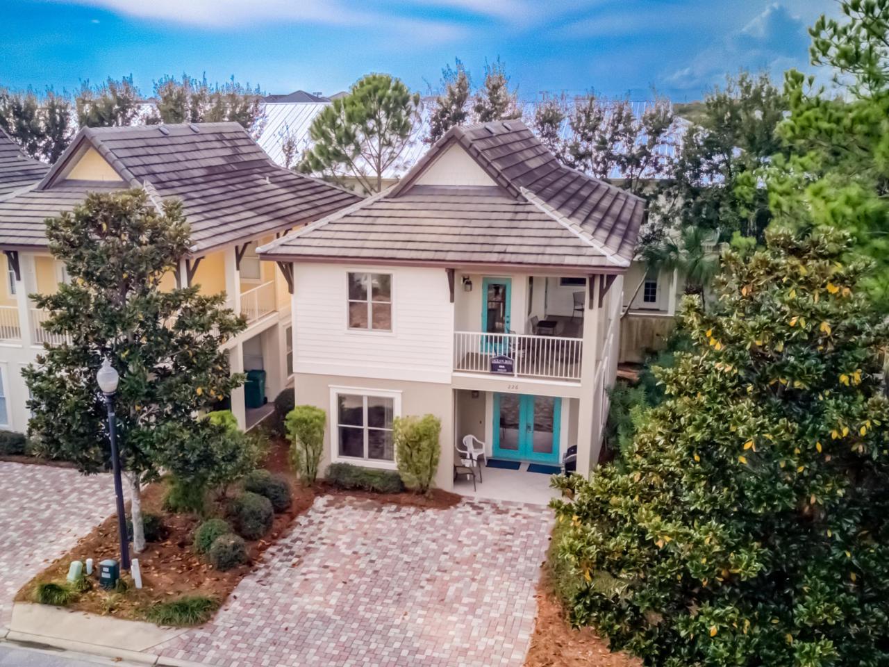 226 Tahitian Way - Photo 1
