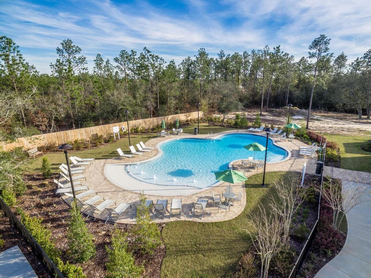806 Moorhen Way - Photo 1