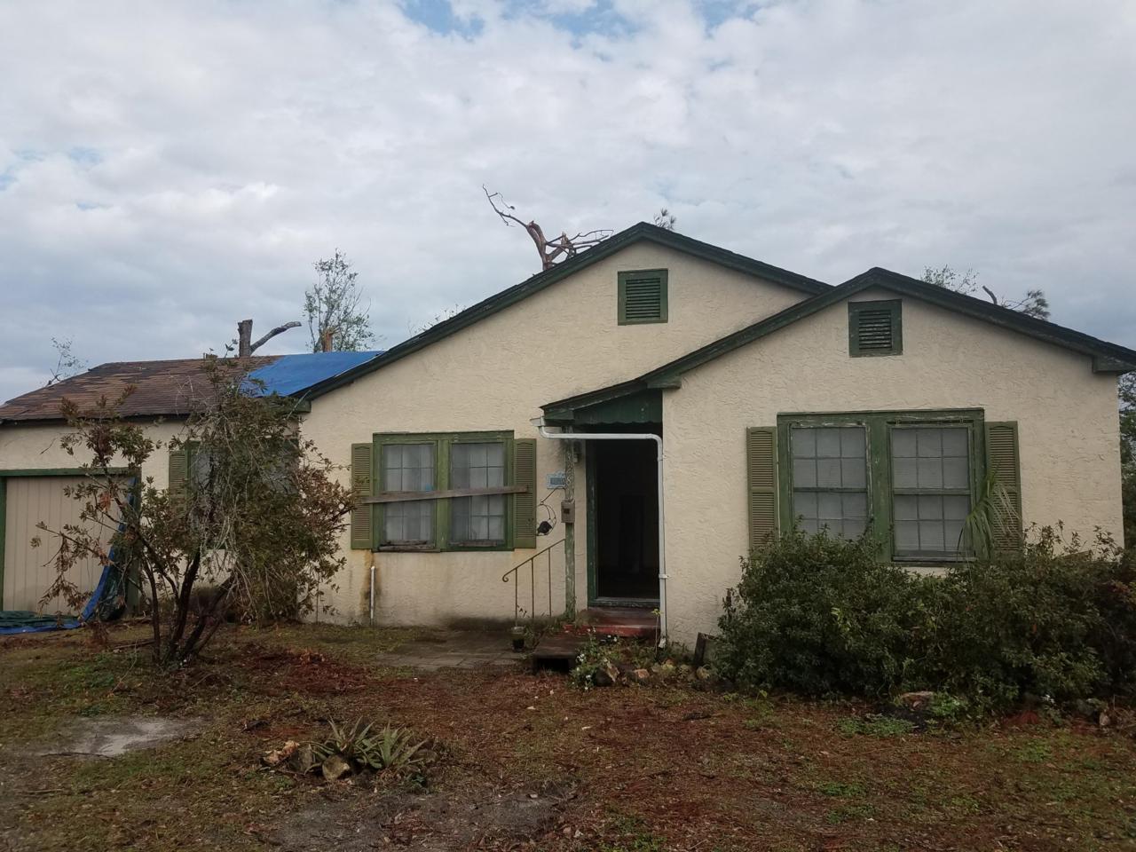 328 Macarthur Avenue - Photo 1