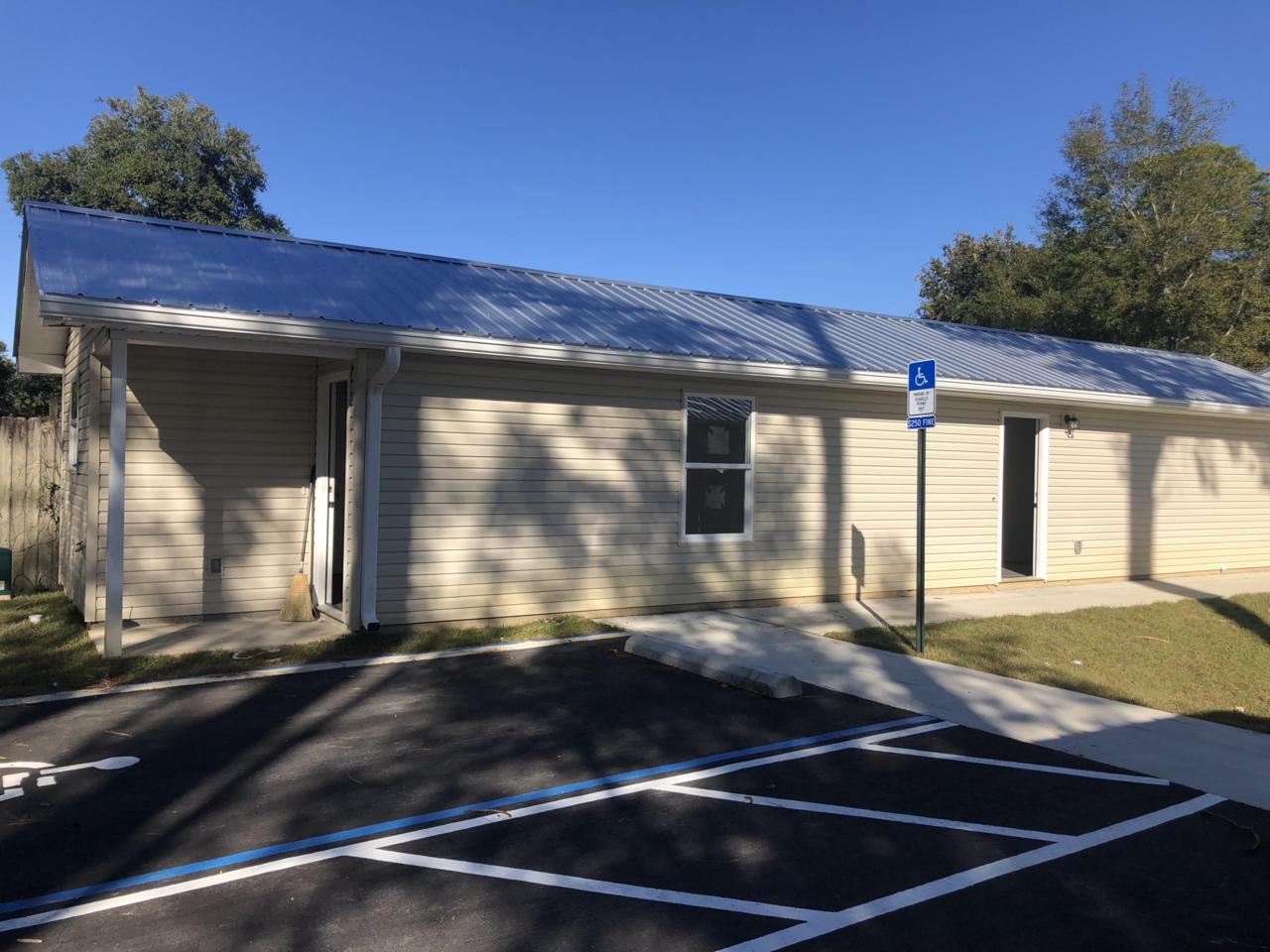 19 Park Circle - Photo 1
