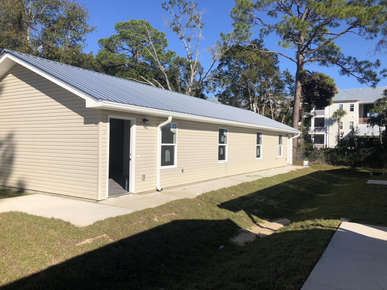 19 Park Circle - Photo 1