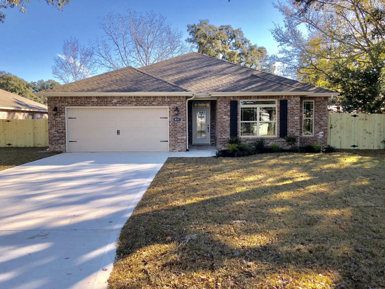 803 Fairview Drive - Photo 1