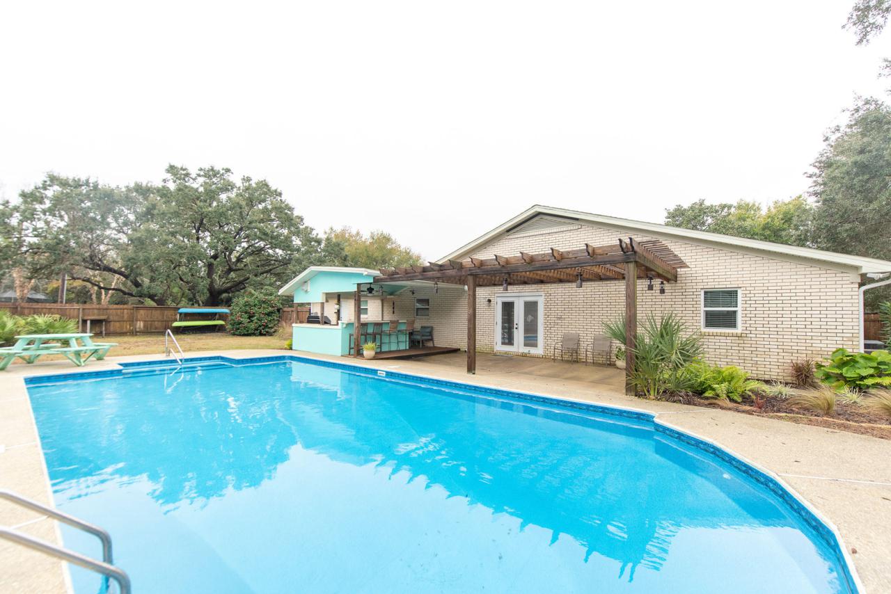 1304 Windsor Park Road - Photo 1