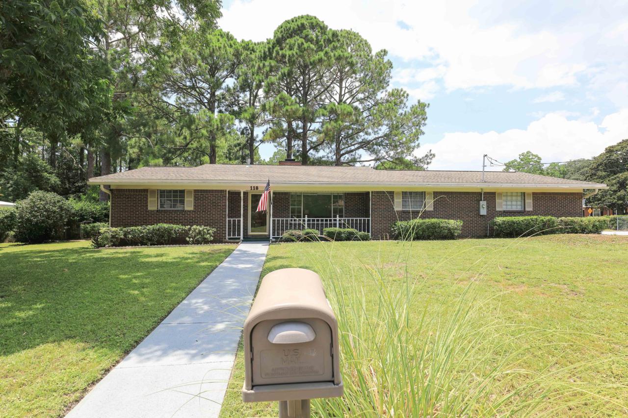 118 Virginia Drive - Photo 1