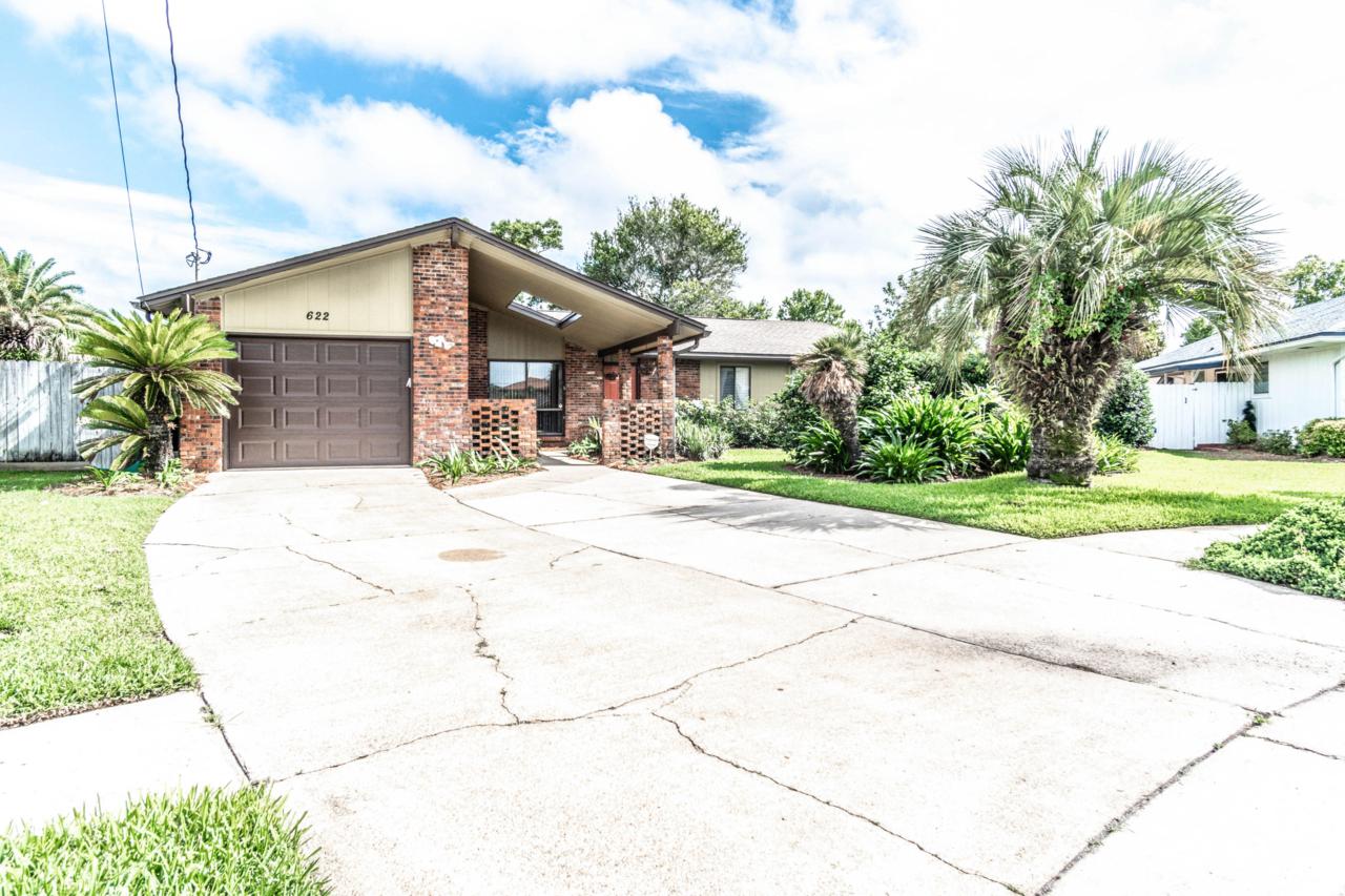 622 Legion Court - Photo 1