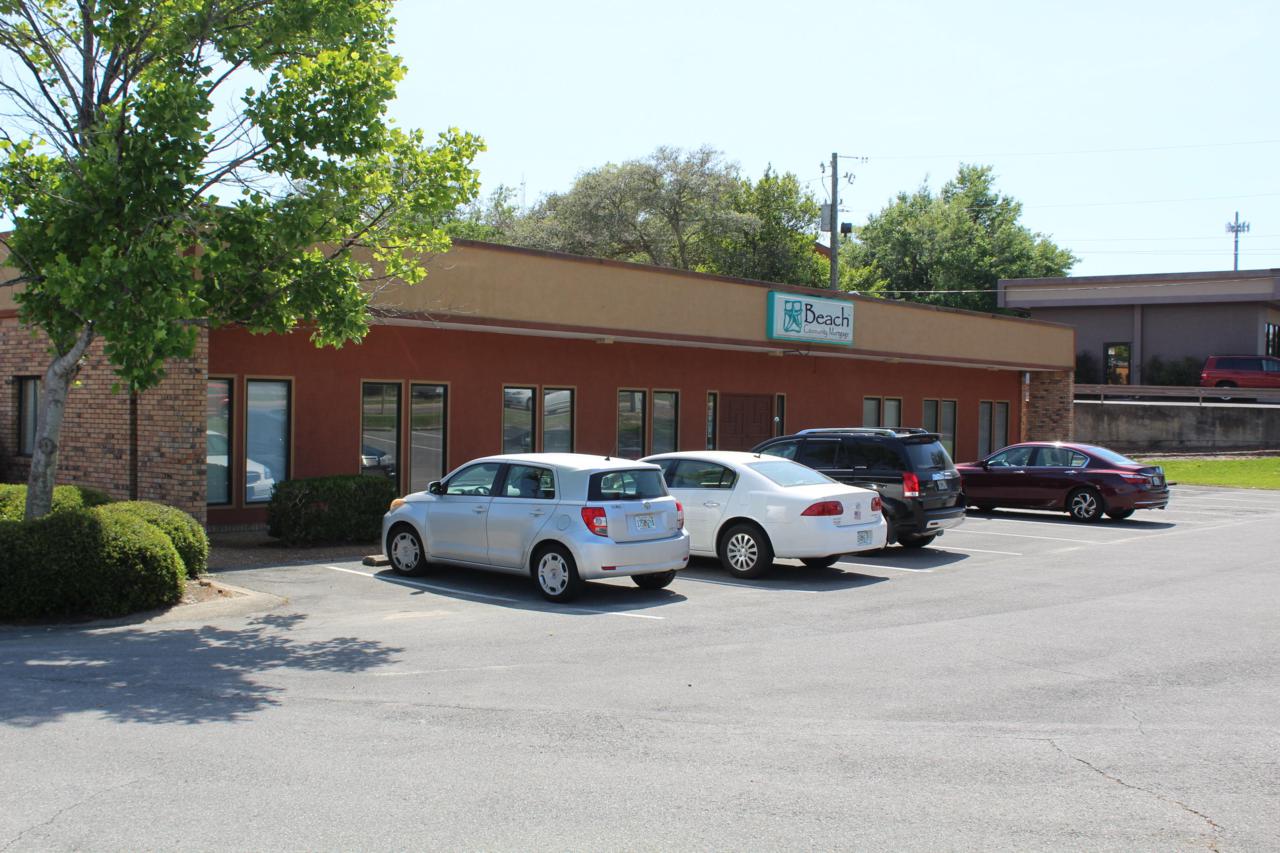 11 Racetrack Rd - Photo 1