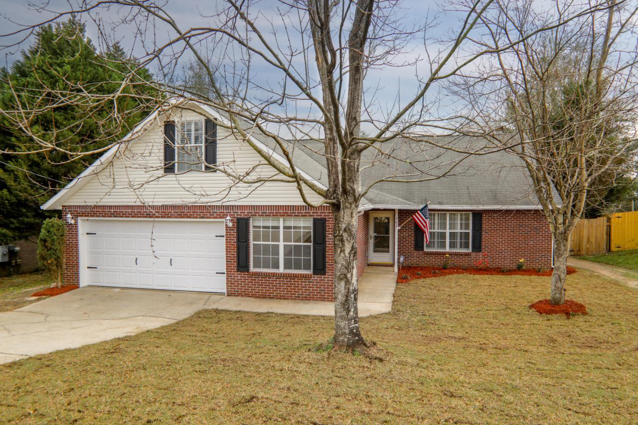 382 Riverchase Boulevard - Photo 1