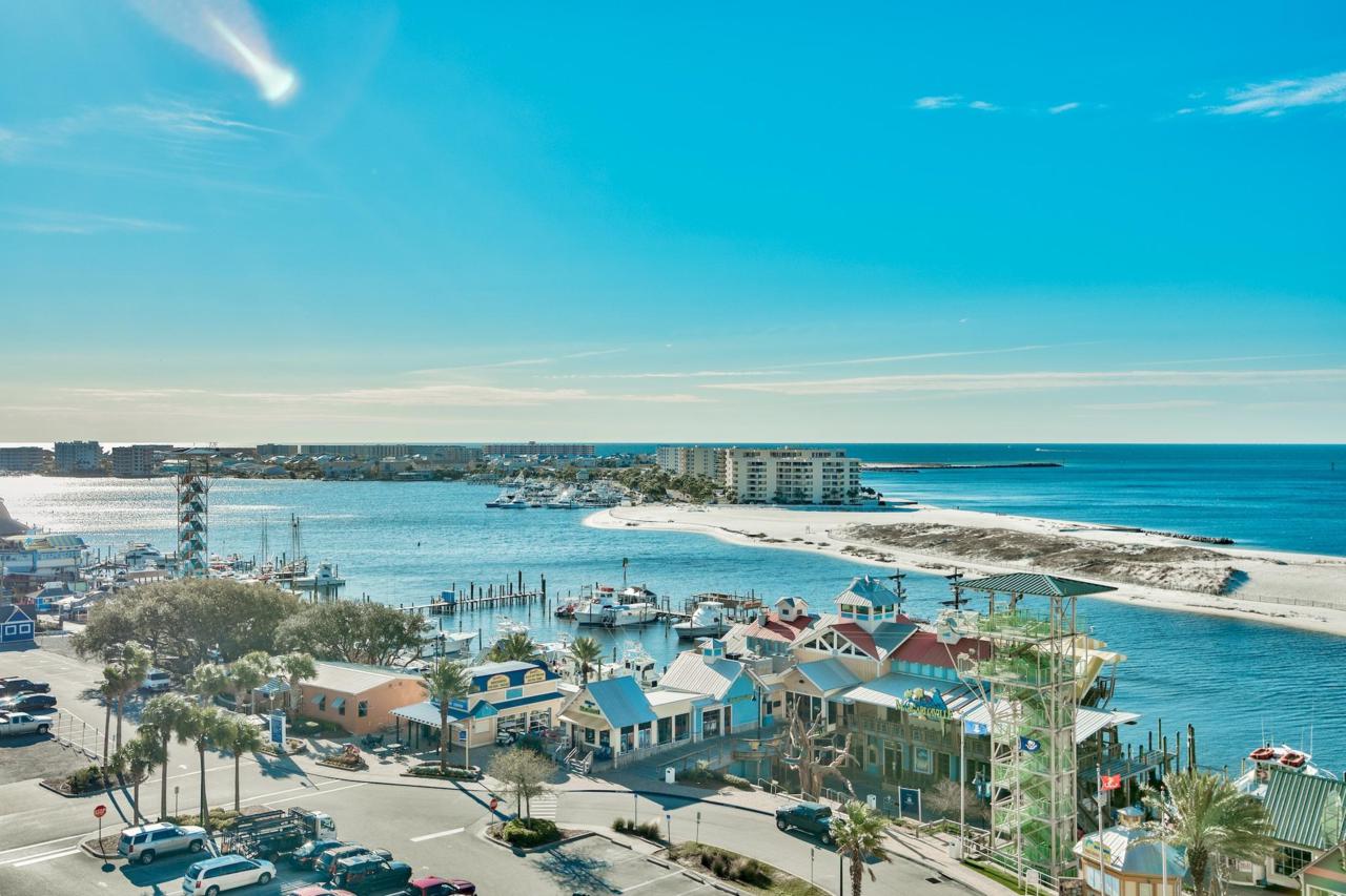 10 Harbor Boulevard - Photo 1