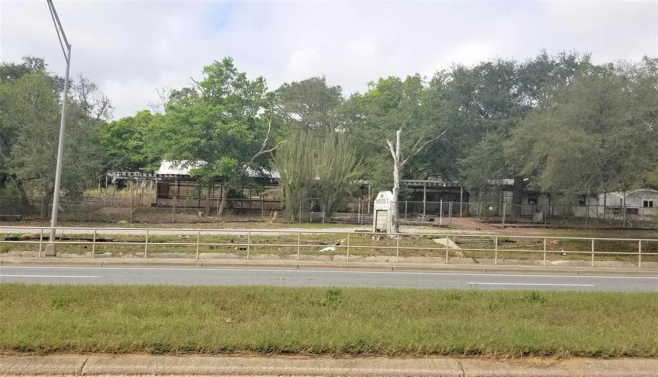 3162 Hwy 87 - Photo 1