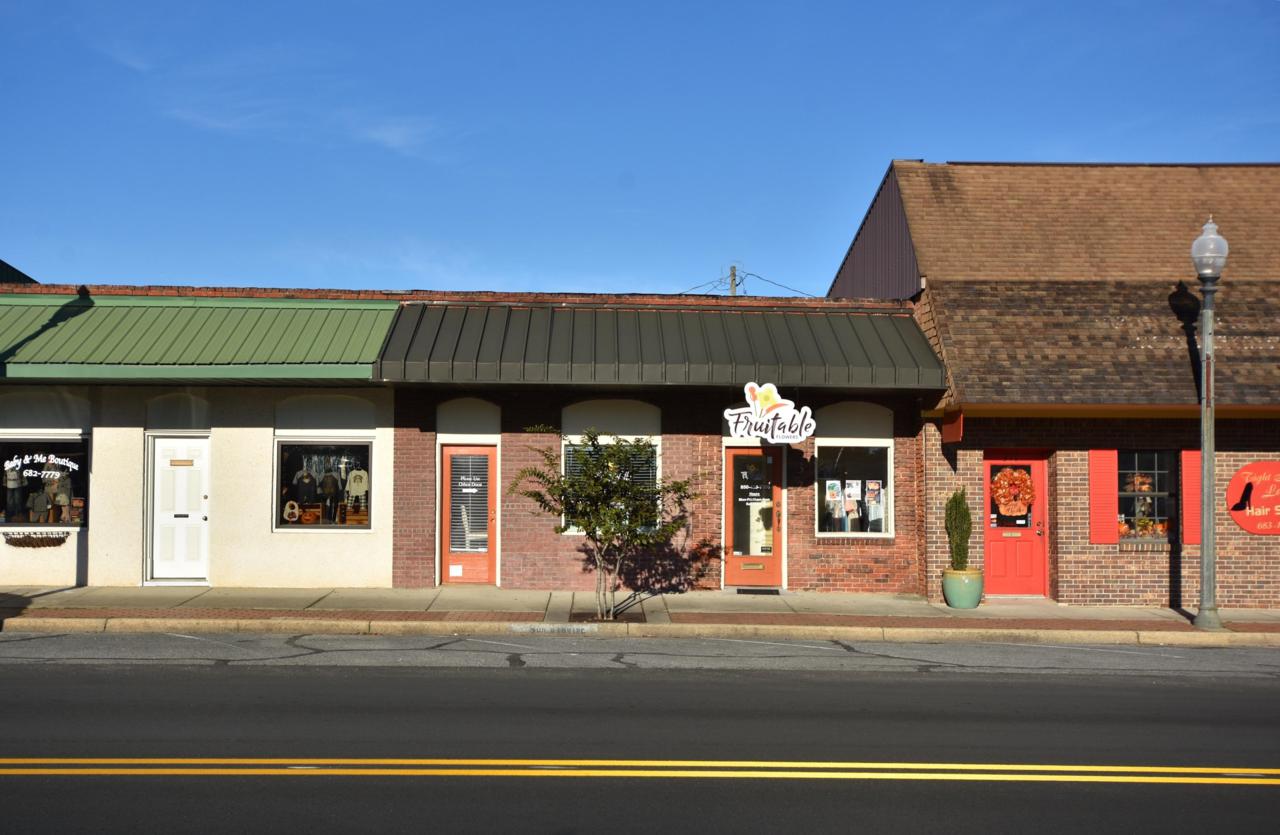 325 Main Street - Photo 1