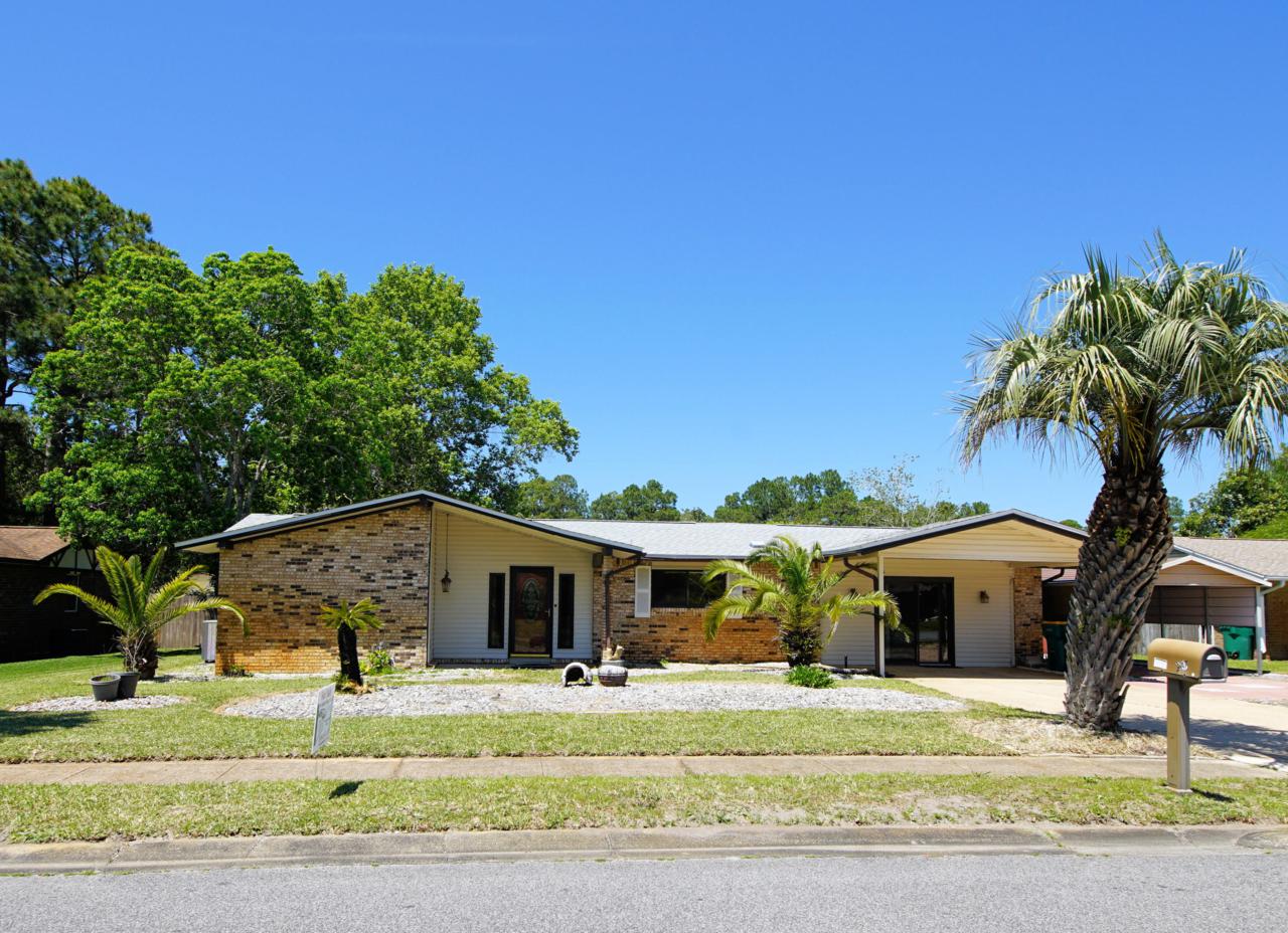 341 Echo Circle - Photo 1