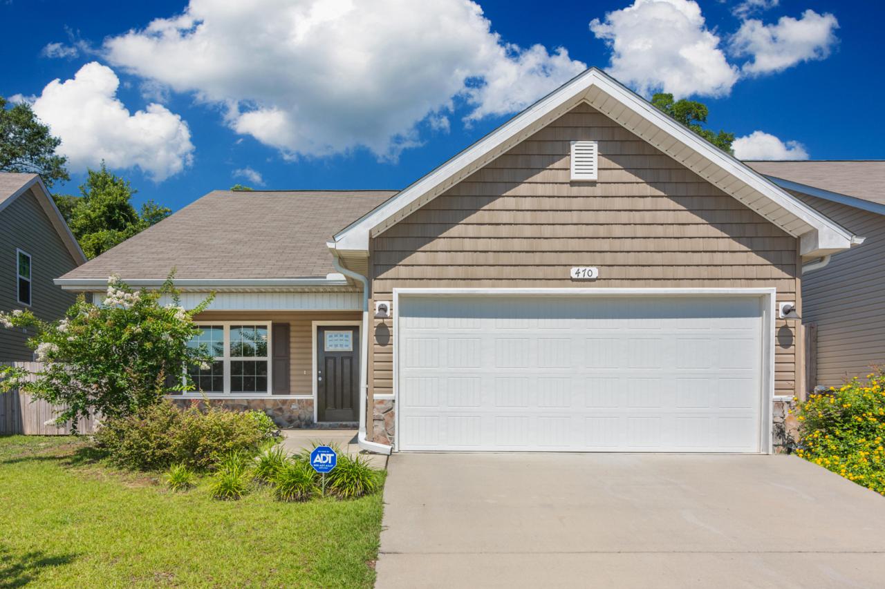 470 Eisenhower Drive - Photo 1