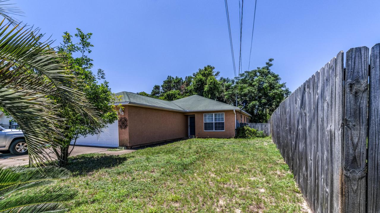 619 Pinetree Drive - Photo 1