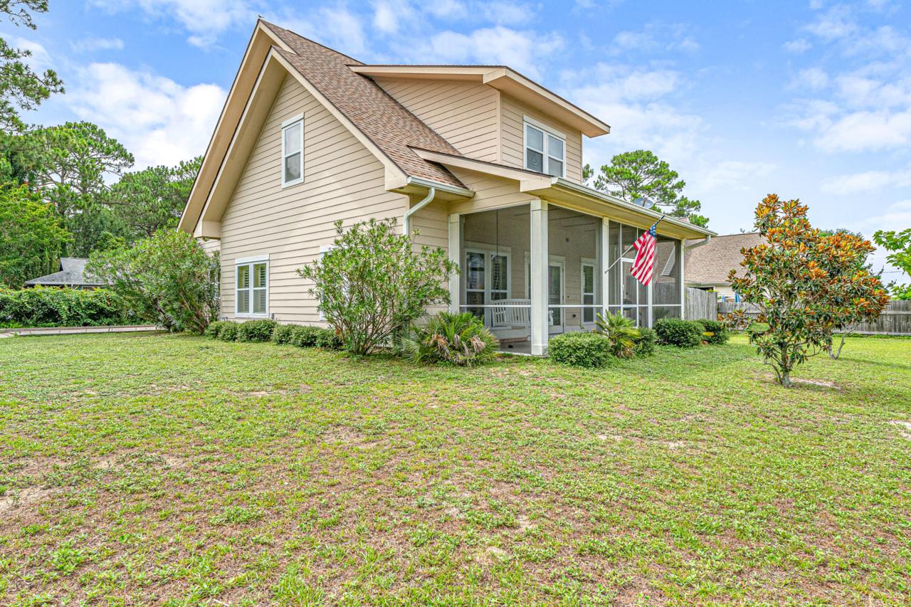 409 Holiday Road - Photo 1
