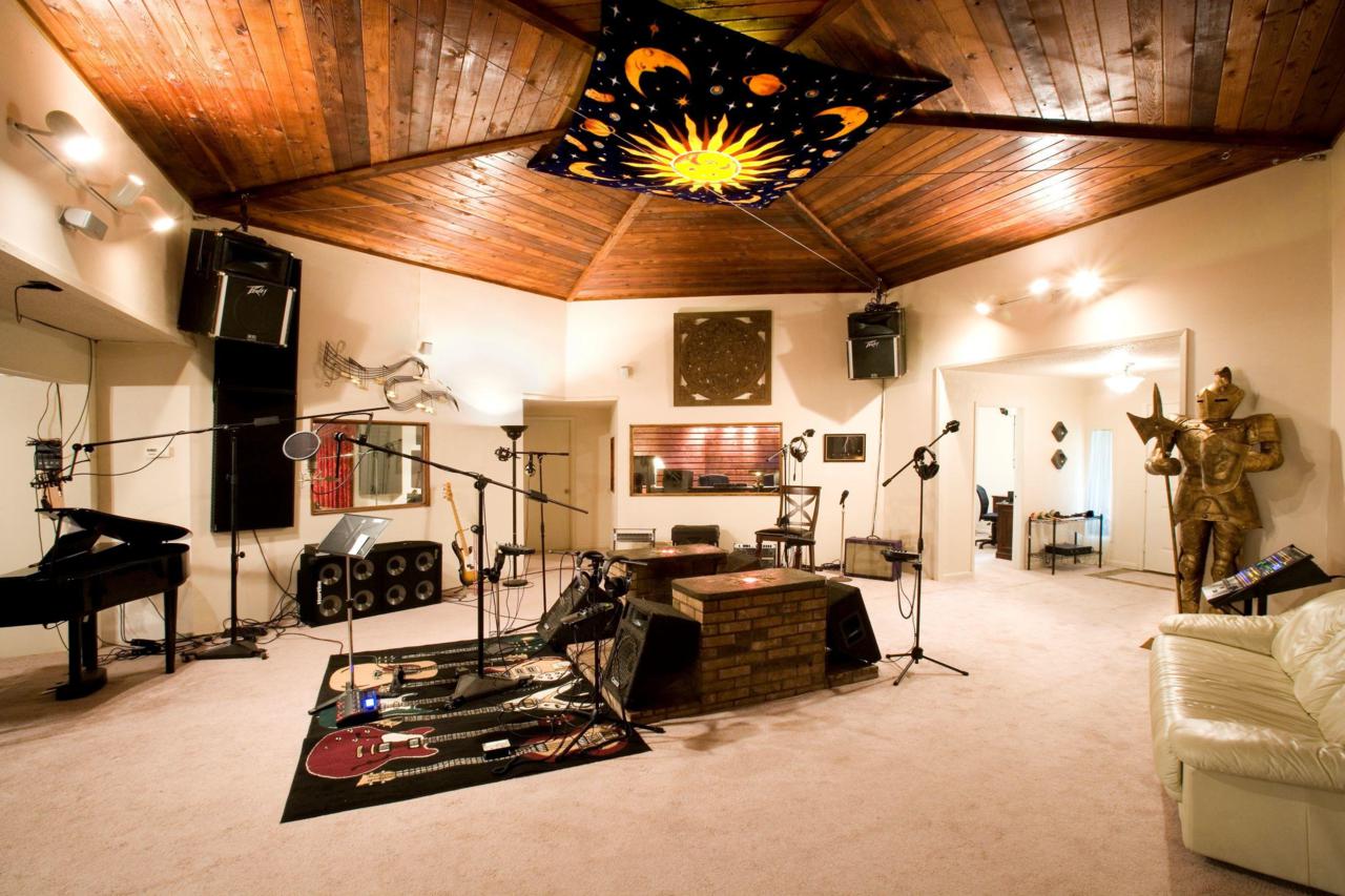 237 Chicago Avenue - Photo 1