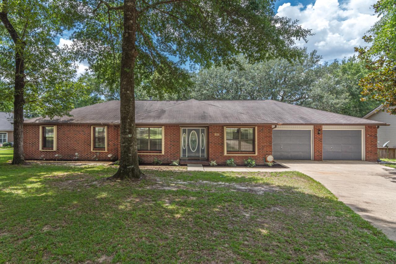 535 Lake Holley Circle - Photo 1
