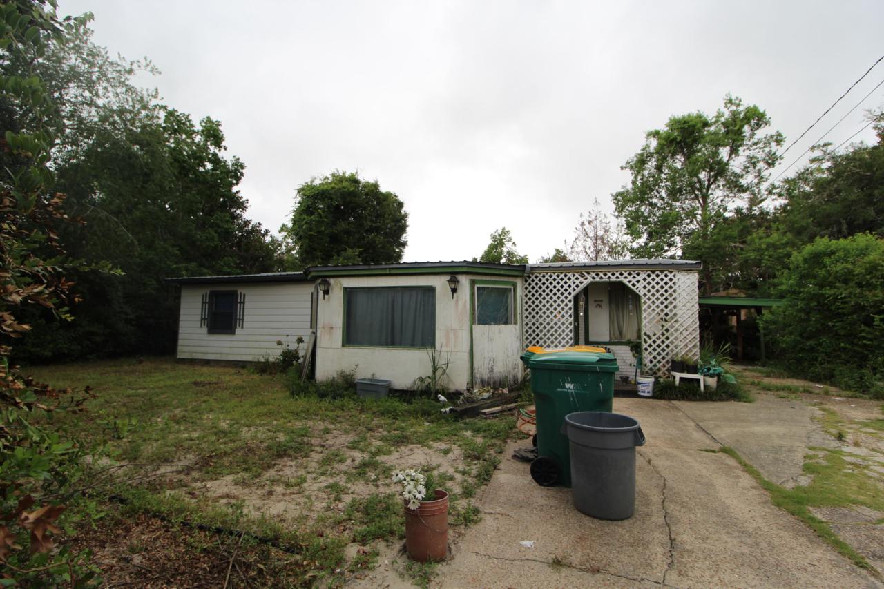 411 Marlowe Drive - Photo 1