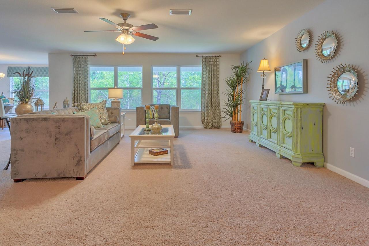 359 Merlin Court - Photo 1
