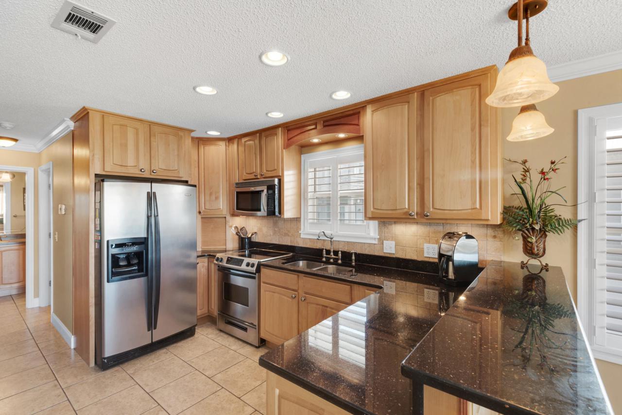 11 Beachside Drive - Photo 1