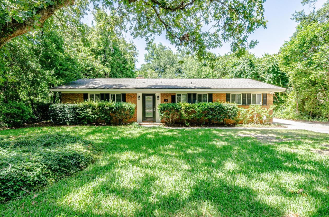 220 Cordoba Street - Photo 1