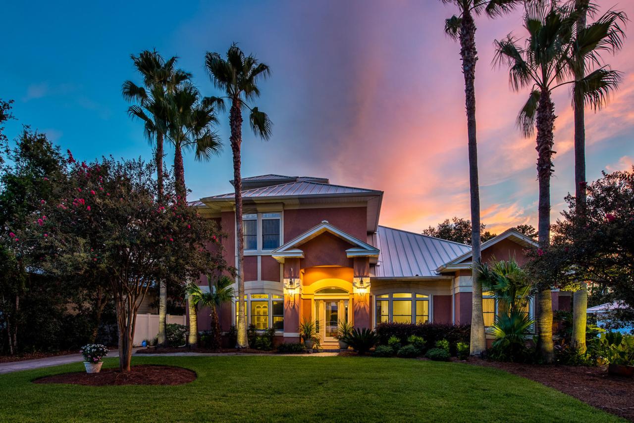 111 Seabreeze Boulevard - Photo 1