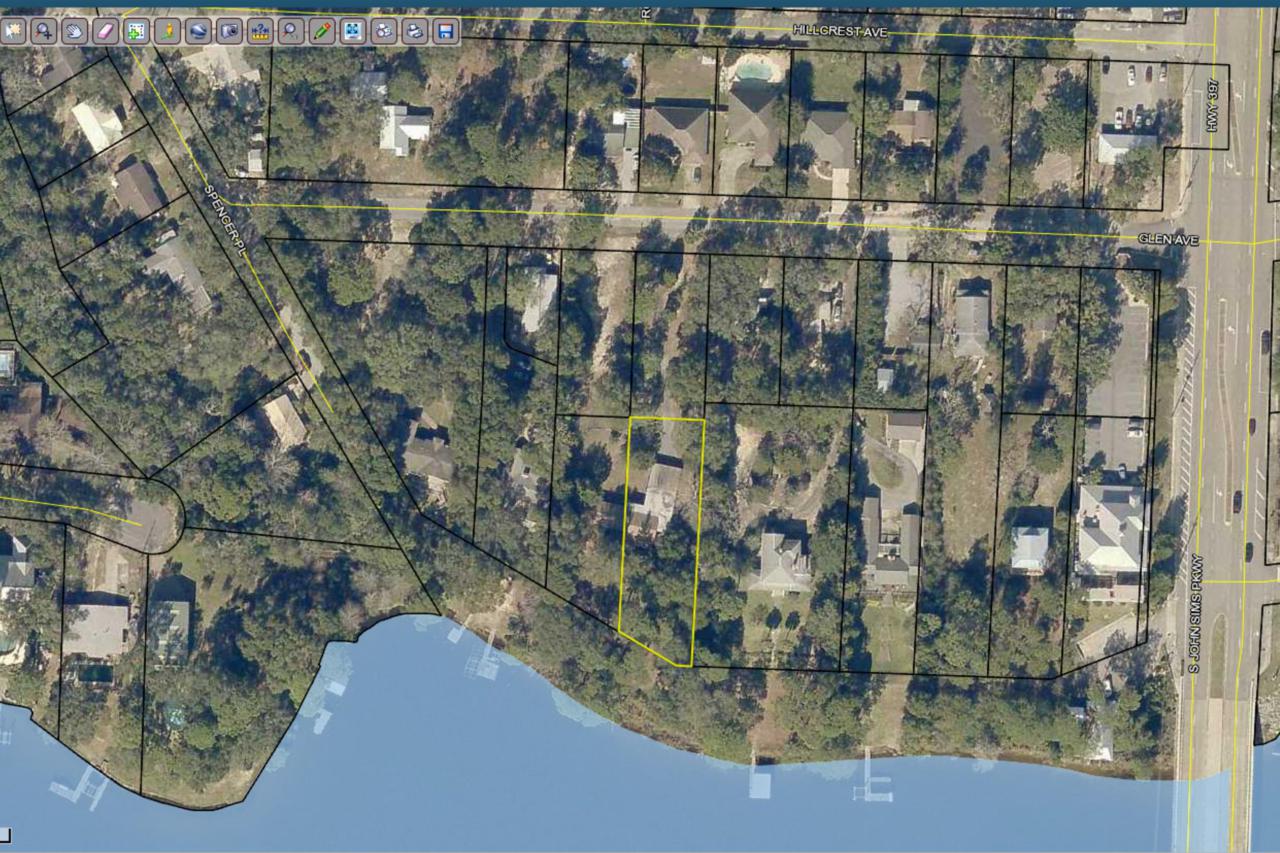985 Bayshore Drive - Photo 1