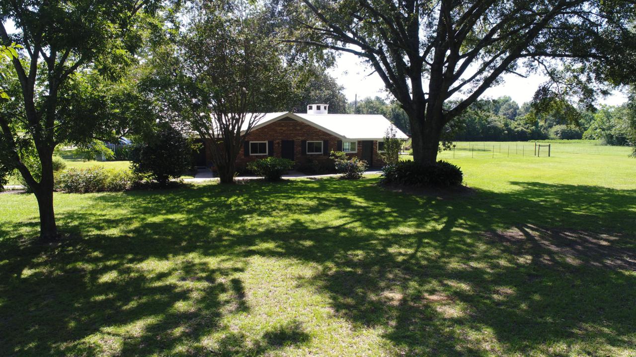 144 Cole Lane - Photo 1