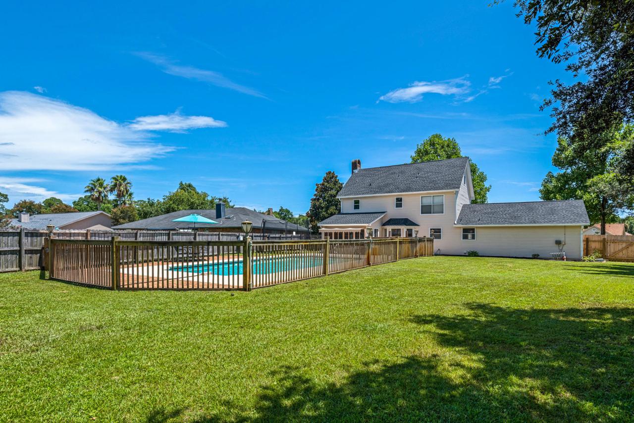 118 Long Pointe Drive - Photo 1