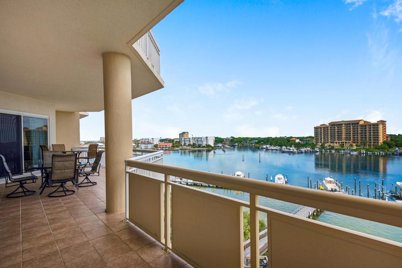 725 Gulf Shore Drive - Photo 1