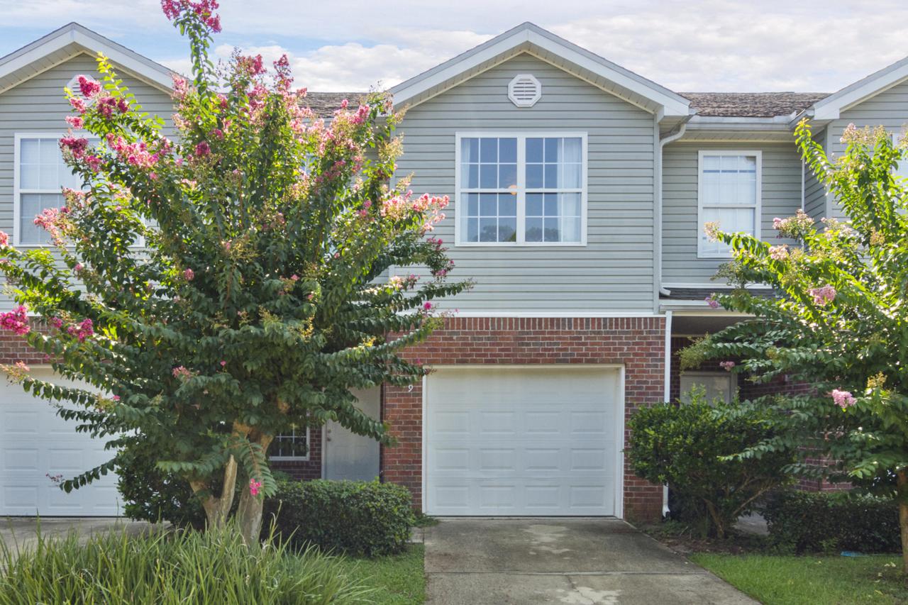 109 Tooke Street - Photo 1