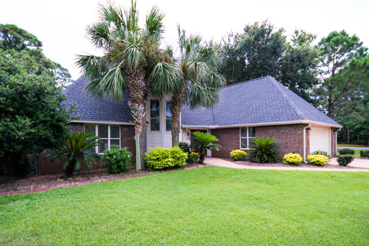 44 Country Club Drive - Photo 1