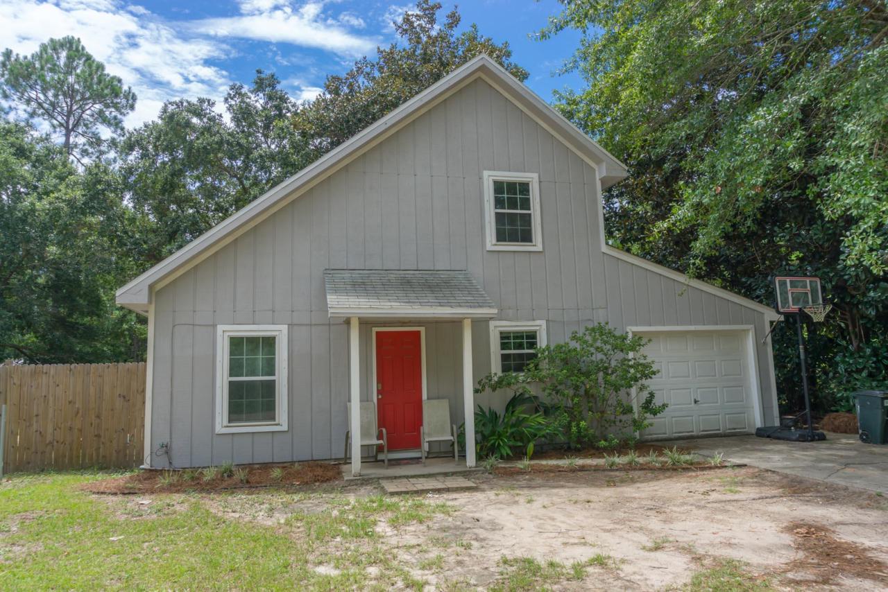 105 Garnett Bayou Road - Photo 1
