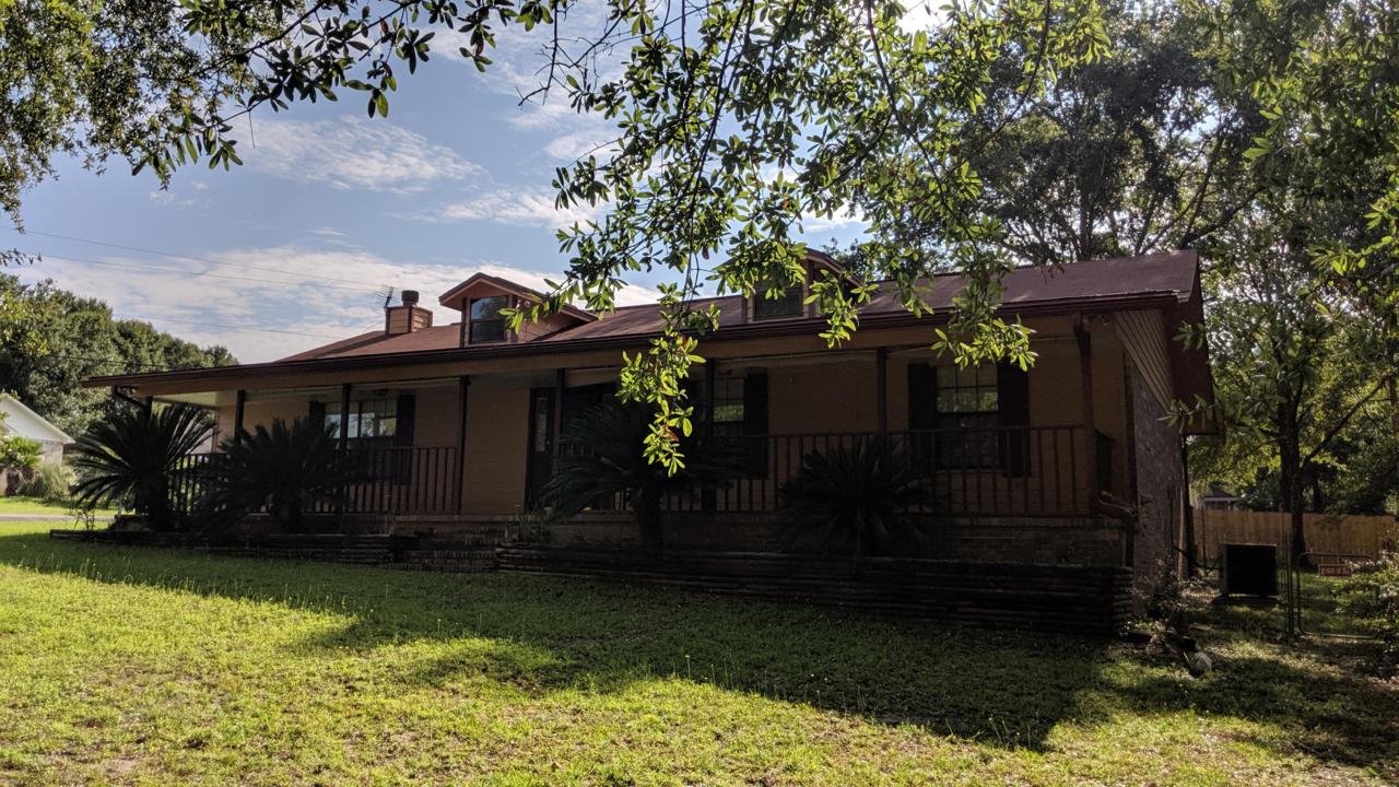 602 Valley Road - Photo 1