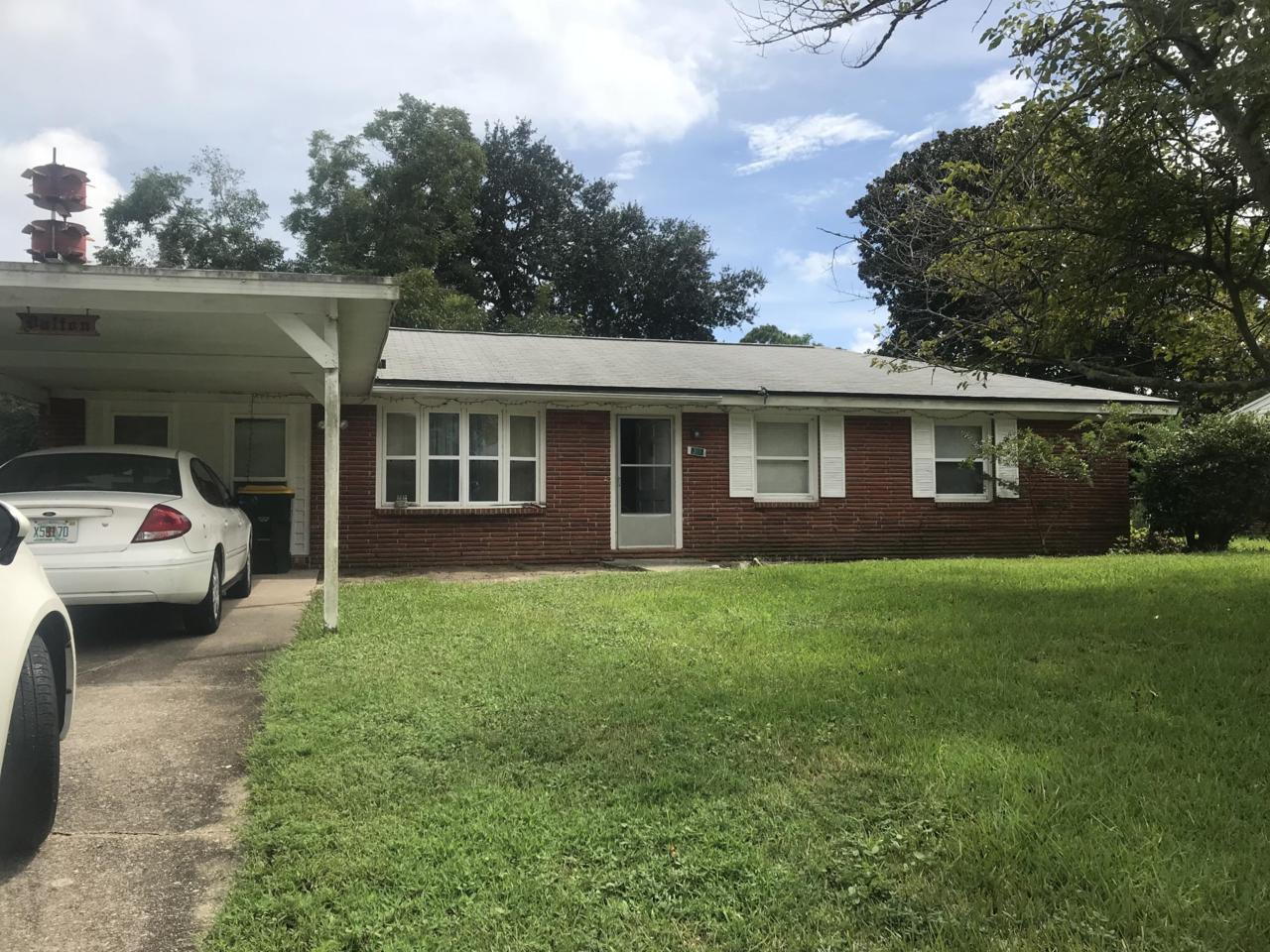 389 Oakland Circle - Photo 1