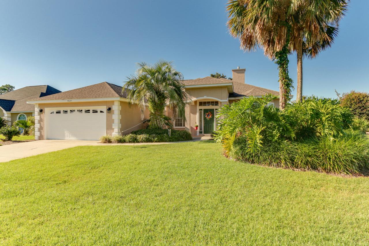 4627 Delwood Park Boulevard - Photo 1