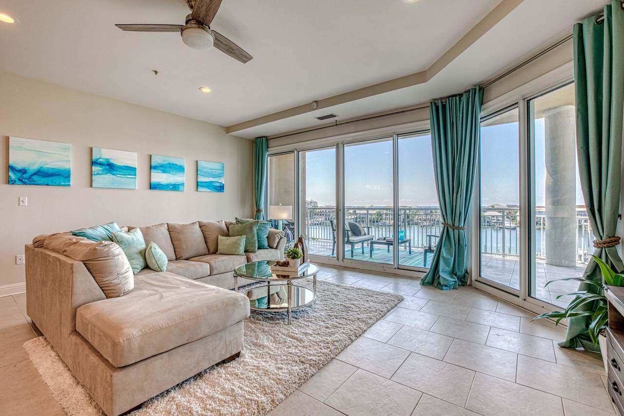 662 Harbor Boulevard - Photo 1